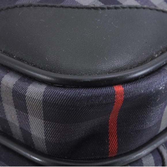 Burberry Travel Bags - Picture 15 of 16